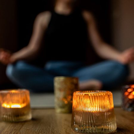 Image - Cosy Candlelight - Yoga im Taluh 
